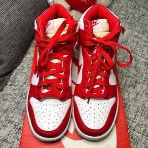 Nike Dynamic Red and White Kicks